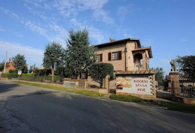 هتل Madonna Della Neve
