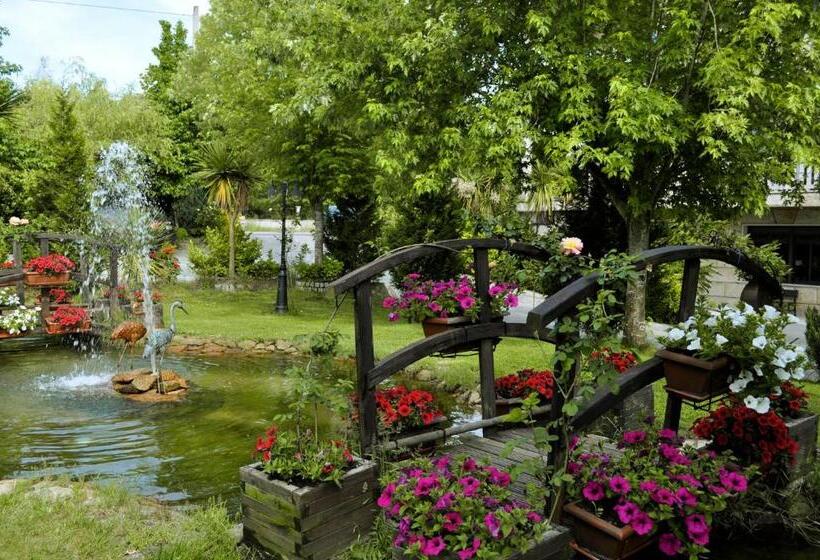 בית מלון כפרי Pazo De Monterrei