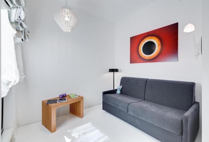 پانسیون Sora Luxury Inn