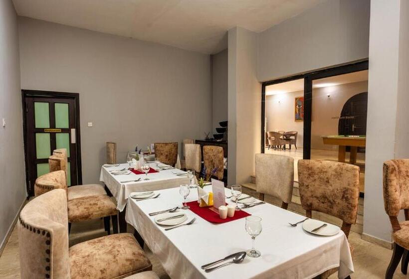 پانسیون The Guest House