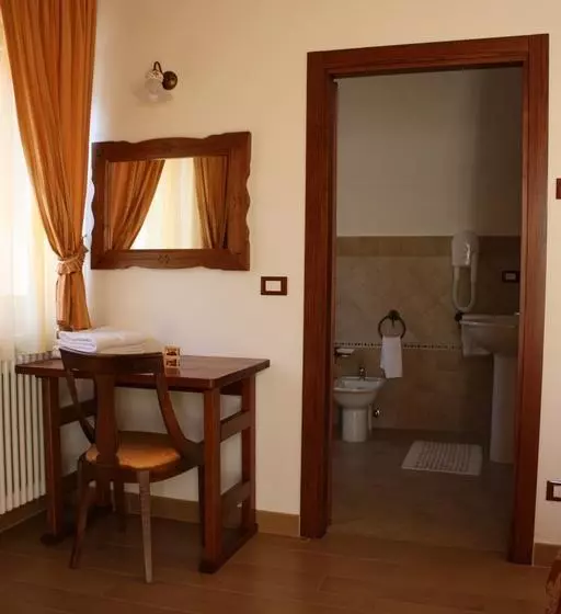 تختخواب و صبحانه Affittacamere Les Noyers