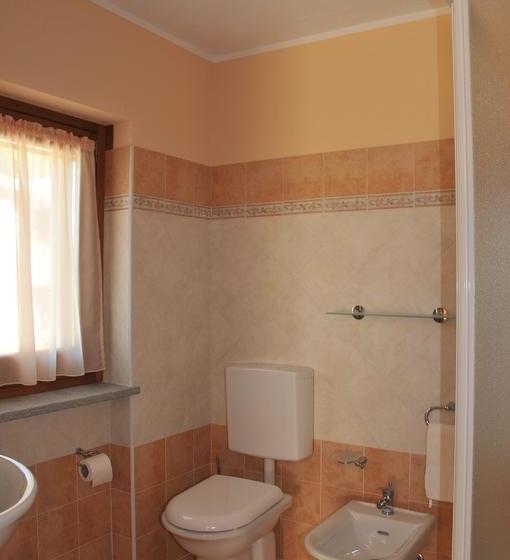 Bed and Breakfast Affittacamere Les Noyers