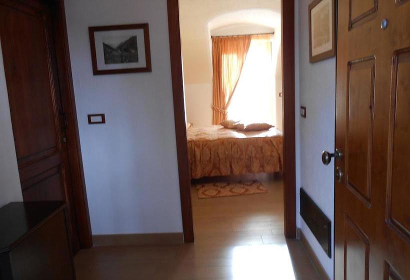 Bed and Breakfast Affittacamere Les Noyers