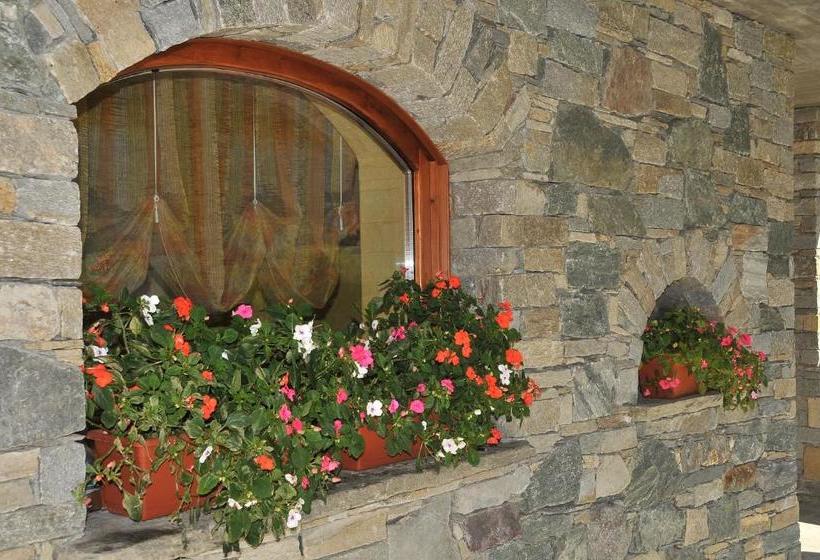 Bed and Breakfast Affittacamere Les Noyers