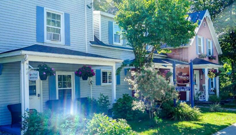 Au Coeur De Magog B&b