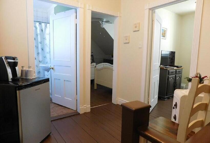 Au Coeur De Magog B&b