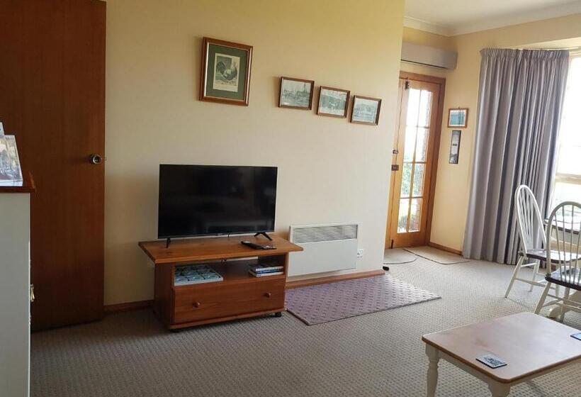 تختخواب و صبحانه Cornwall Cottage