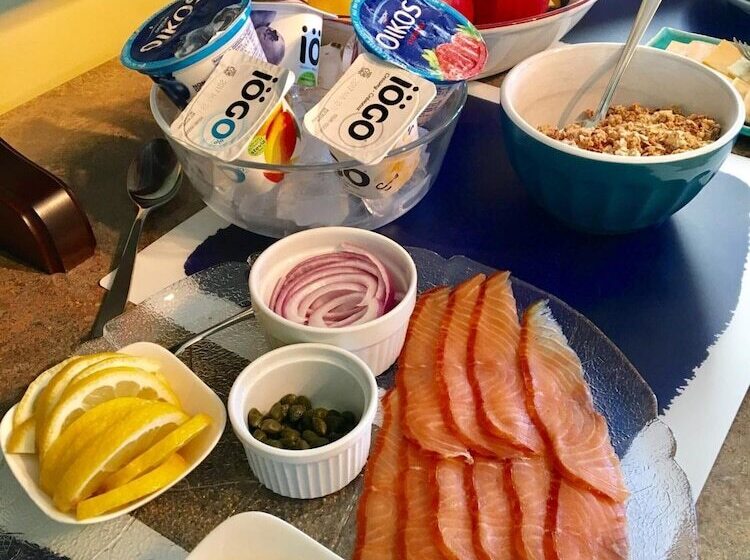 تختخواب و صبحانه Treadwell Inn