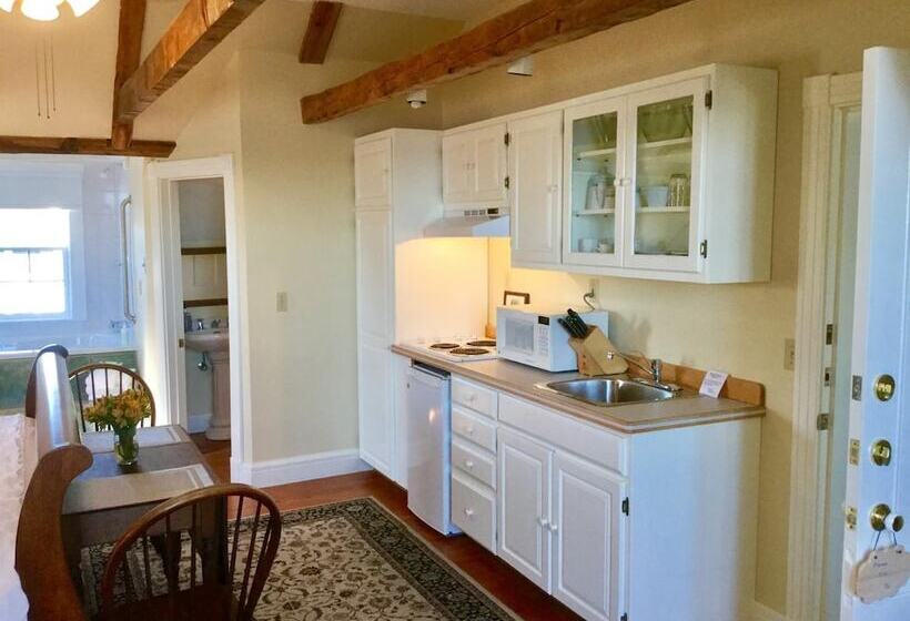 تختخواب و صبحانه Treadwell Inn