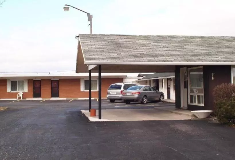 Colonial Motel