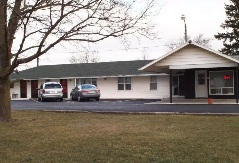 Colonial Motel