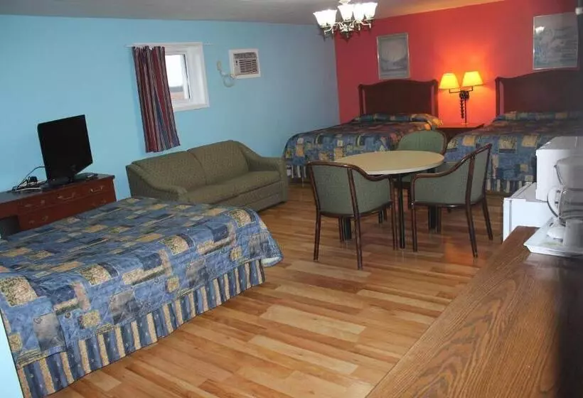 Colonial Motel