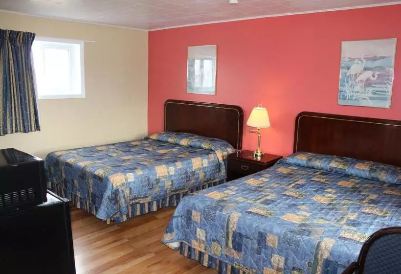 Colonial Motel