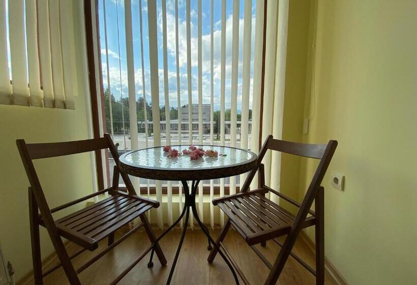 Family Hotel Kavrakovi