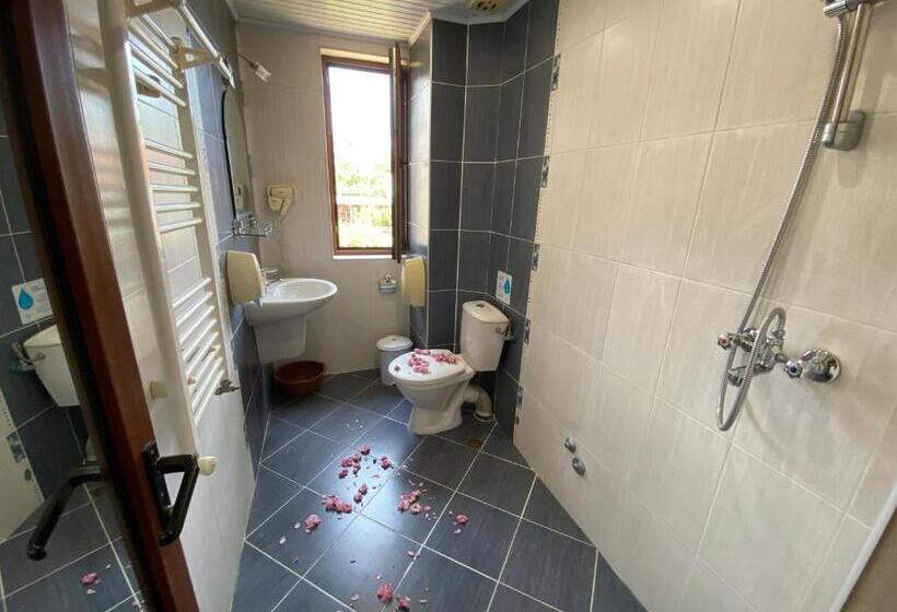 Family Hotel Kavrakovi