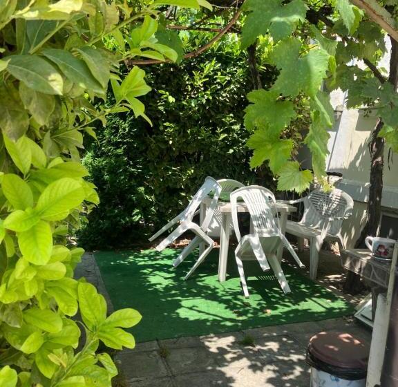 Hostel Rayska Yabalka