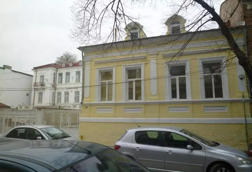 Hostel Rayska Yabalka