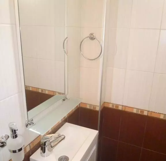 Hostel Rayska Yabalka