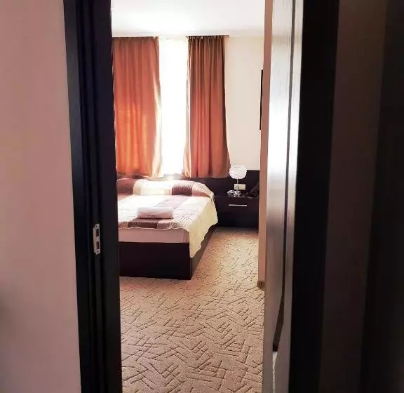 هتل Central Guest Rooms