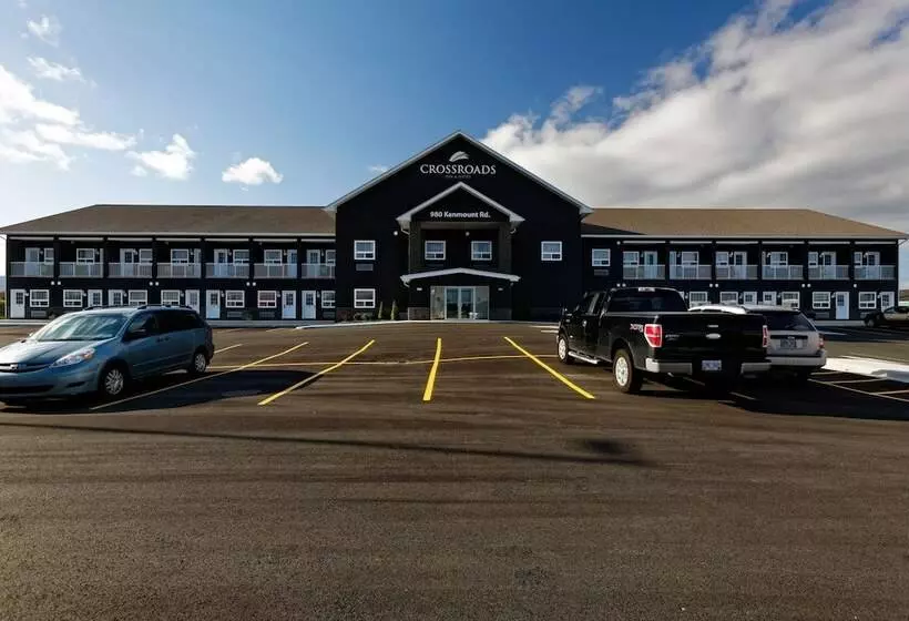 ホテル Crossroads Inn & Suites