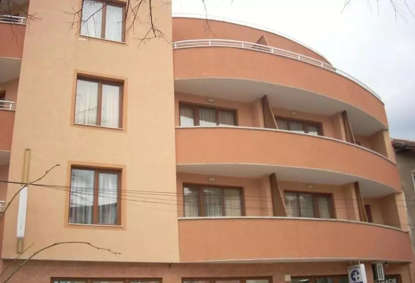 Hotelli Gelov