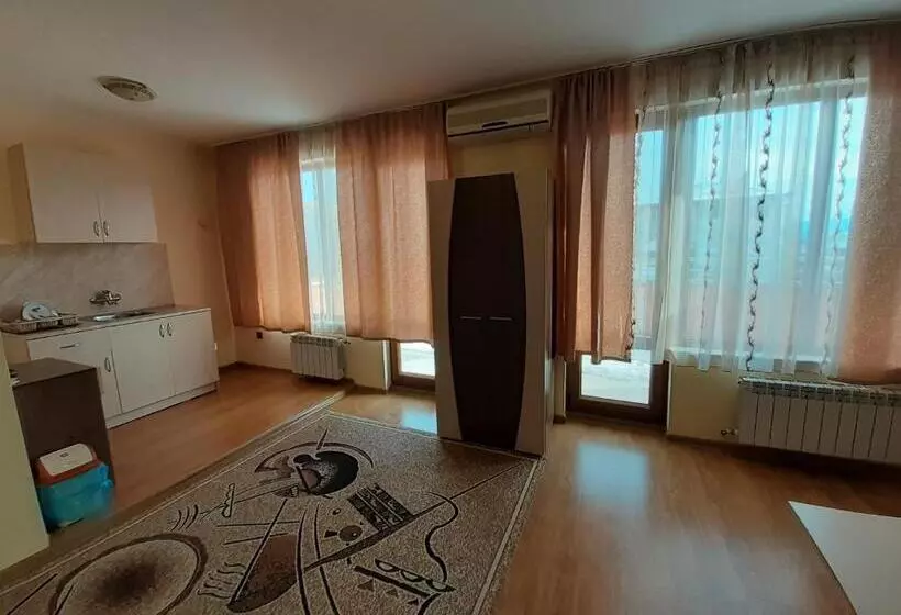 Hotelli Gelov