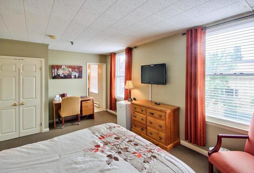 בית מלון כפרי Queen S Inn At Stratford