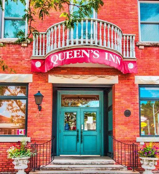 בית מלון כפרי Queen S Inn At Stratford