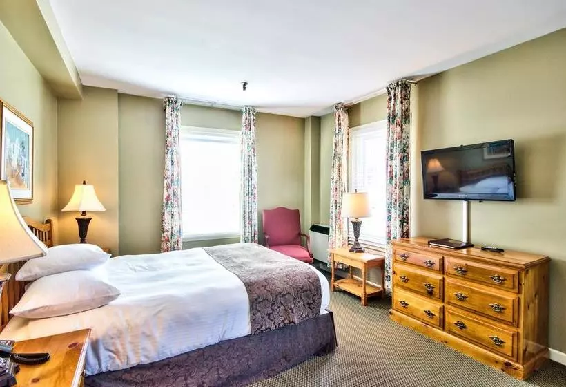 هتل Queen S Inn At Stratford