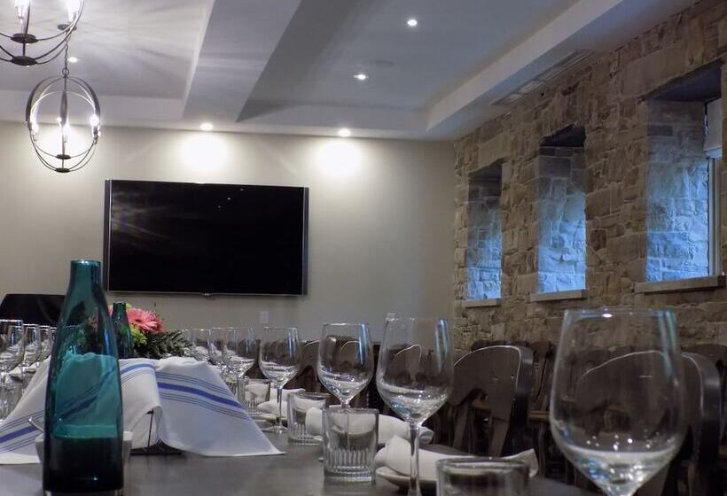 فندق The Barracks Inn