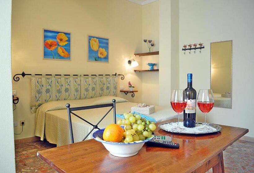 酒店 Tirrena Bike & Country