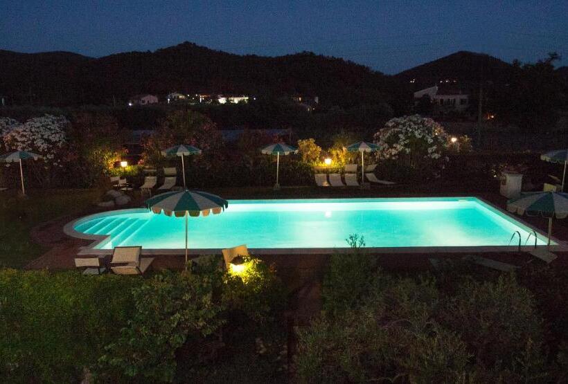 酒店 Tirrena Bike & Country