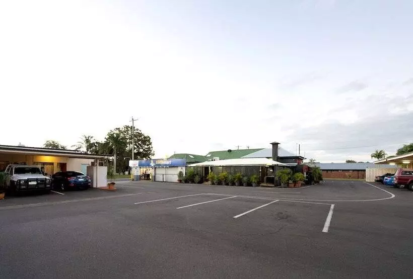 Lamington Hotel Motel   Detached Motel