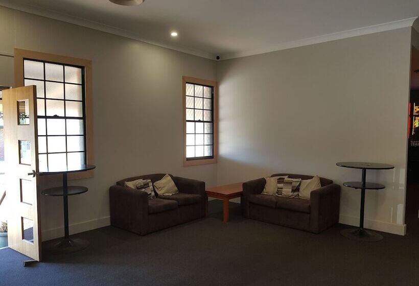 Lamington Hotel Motel Detached Motel