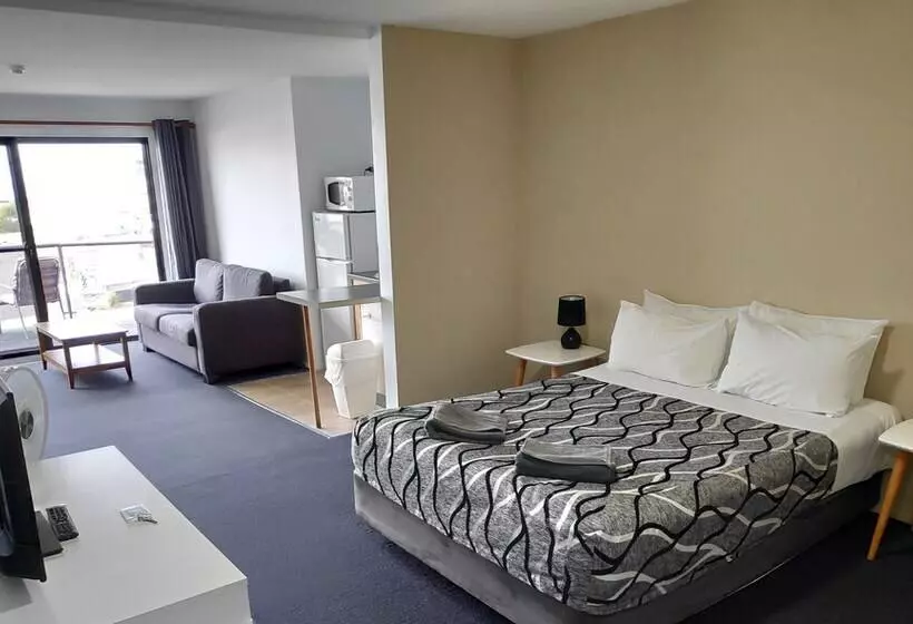 Motelli Beachhouse Mollymook