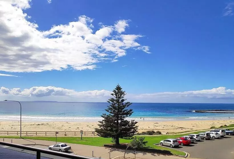 Motelli Beachhouse Mollymook
