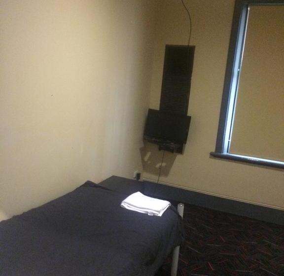 فندق على الطريق Cross Keys