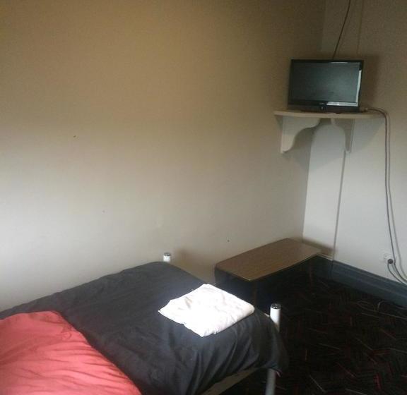 فندق على الطريق Cross Keys