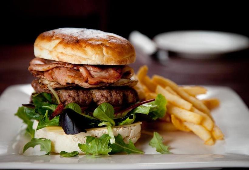 فندق على الطريق Cross Keys