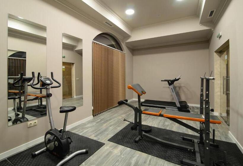 Sunny Castle Hotel   All Inclusive And Free Parking