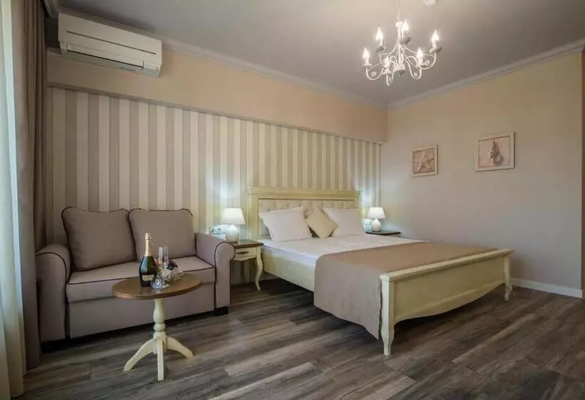 Sunny Castle Hotel   All Inclusive And Free Parking