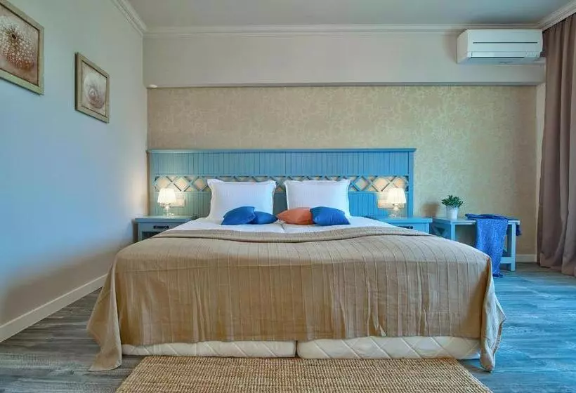 Sunny Castle Hotel   All Inclusive And Free Parking