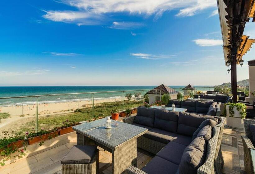 Sunny Castle Hotel   All Inclusive And Free Parking