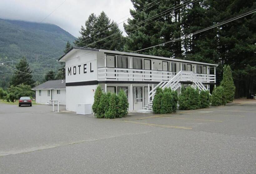 The Mighty Fraser Motel