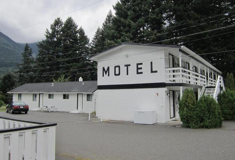 The Mighty Fraser Motel