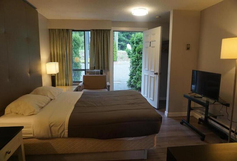 The Mighty Fraser Motel