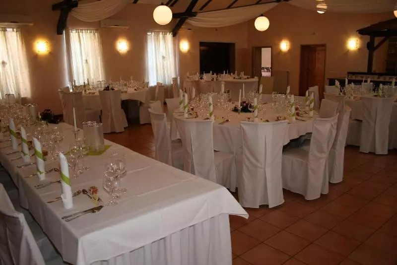 Hotelli Zum Landhaus