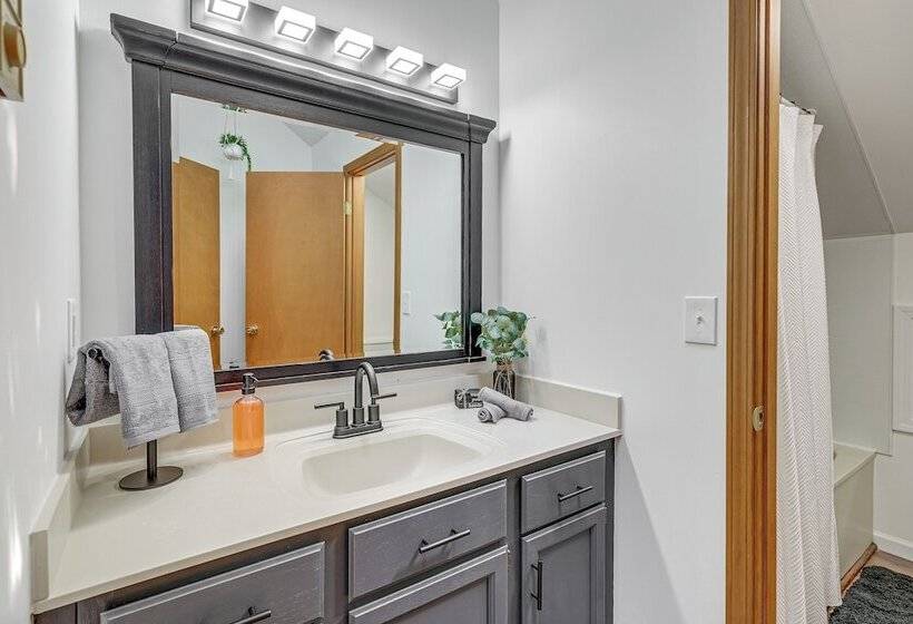 Alden Home W/ Fire Pit: Steps To Torch Lake!