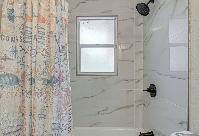 Chic Port Charlotte Home ~ 9 Mi To Englewood Beach