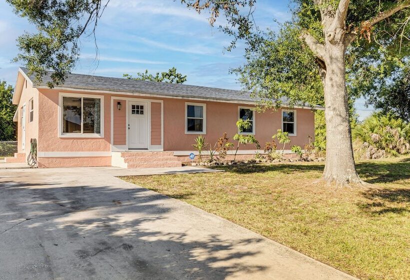 Chic Port Charlotte Home ~ 9 Mi To Englewood Beach